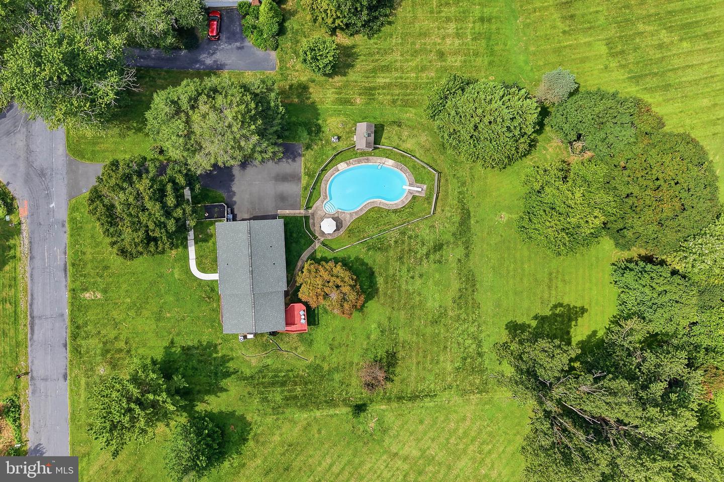 111 Skyline Dr Property Photo 3