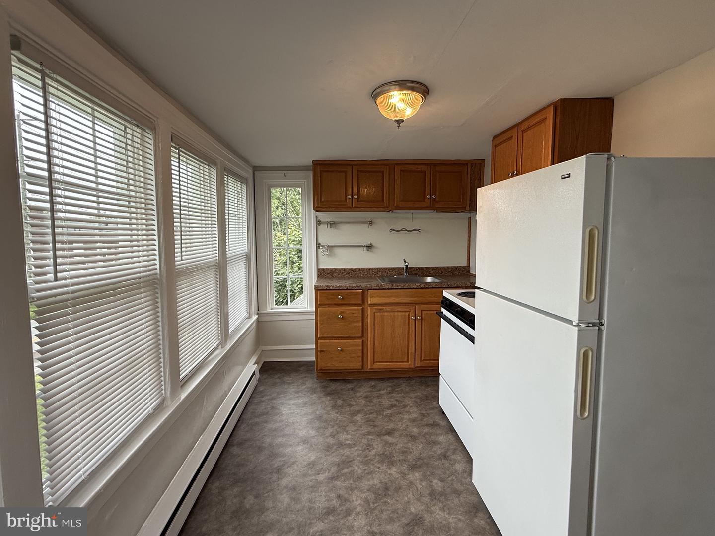 19 E Pothouse Rd Property Photo 8