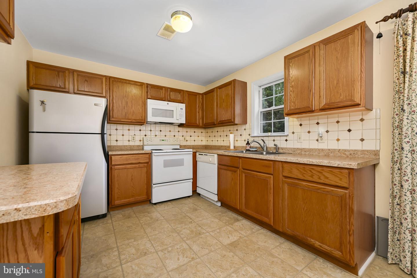 28 Townview Dr #d-28 Property Photo 7