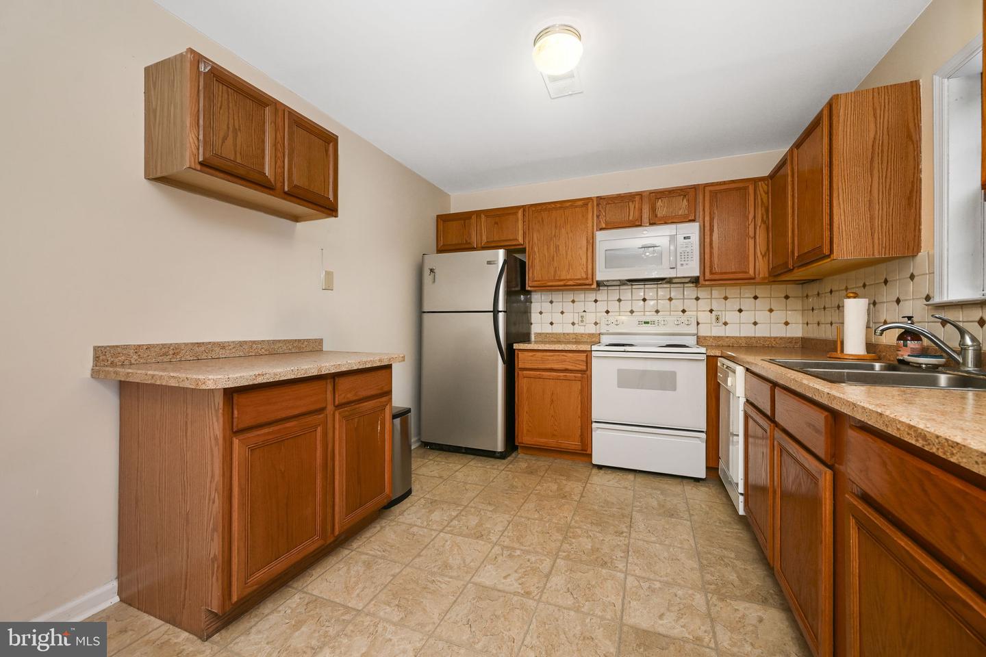 28 Townview Dr #d-28 Property Photo 9