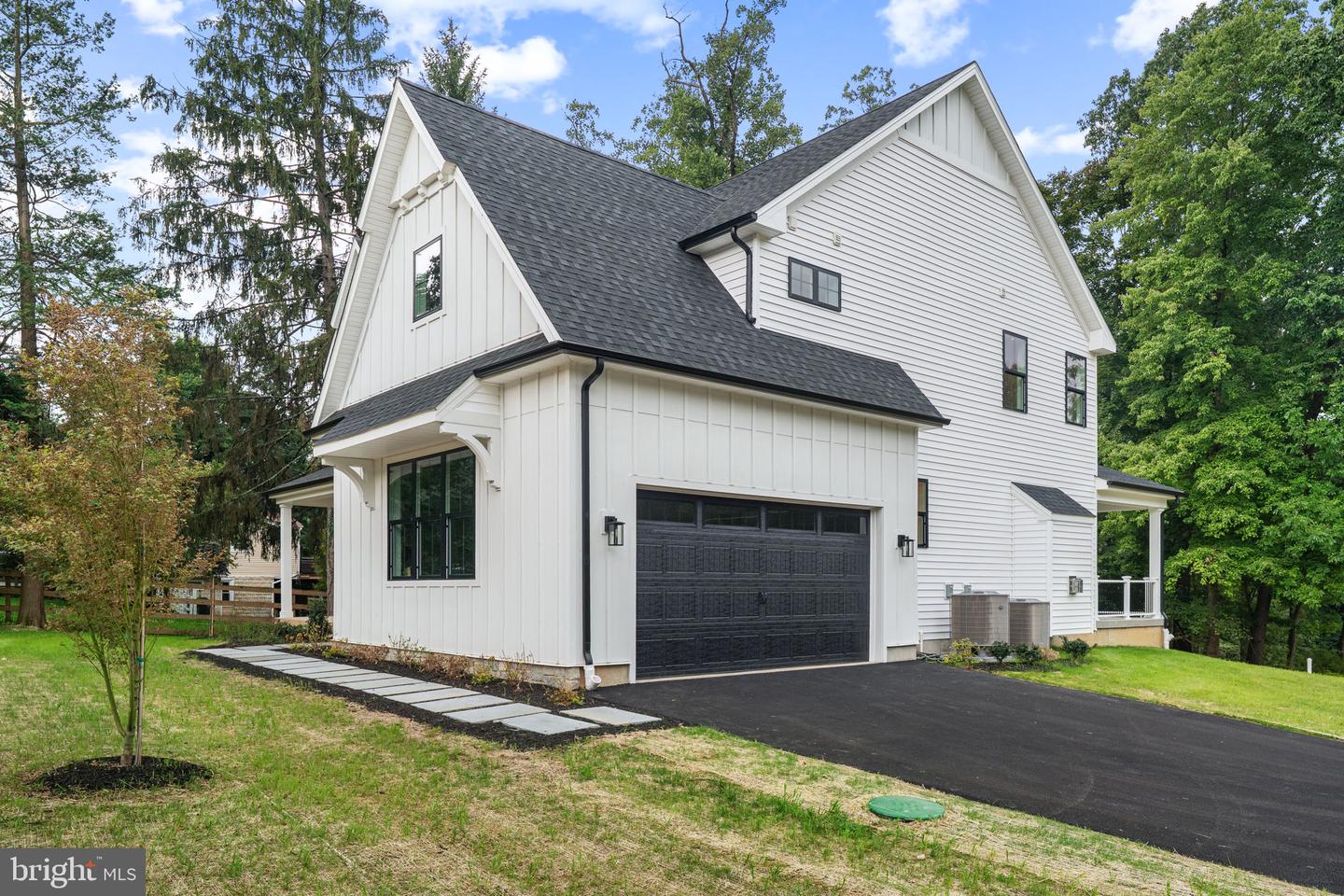 3 Whitworth Ave Property Photo 3