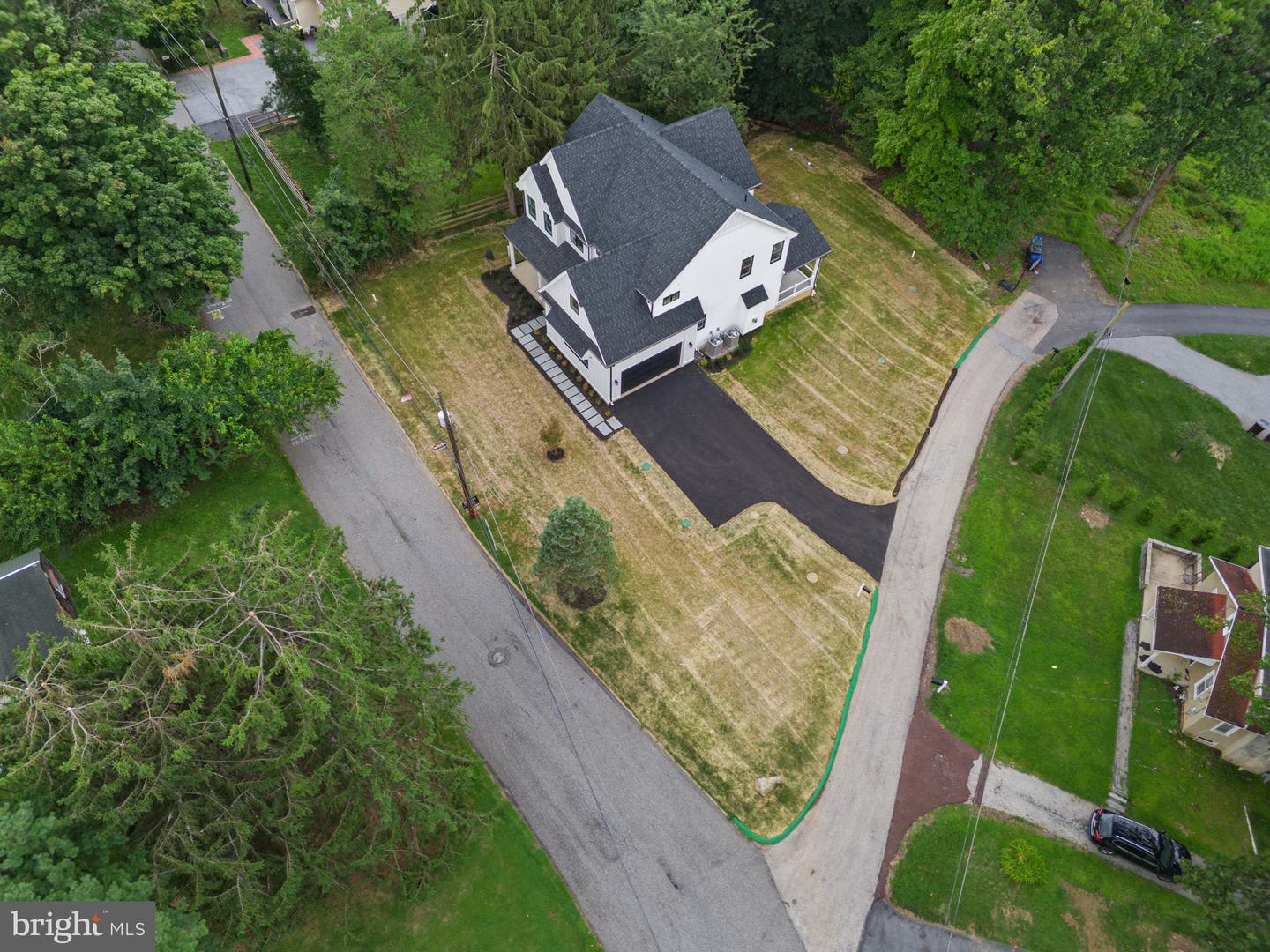 3 Whitworth Ave Property Photo 4