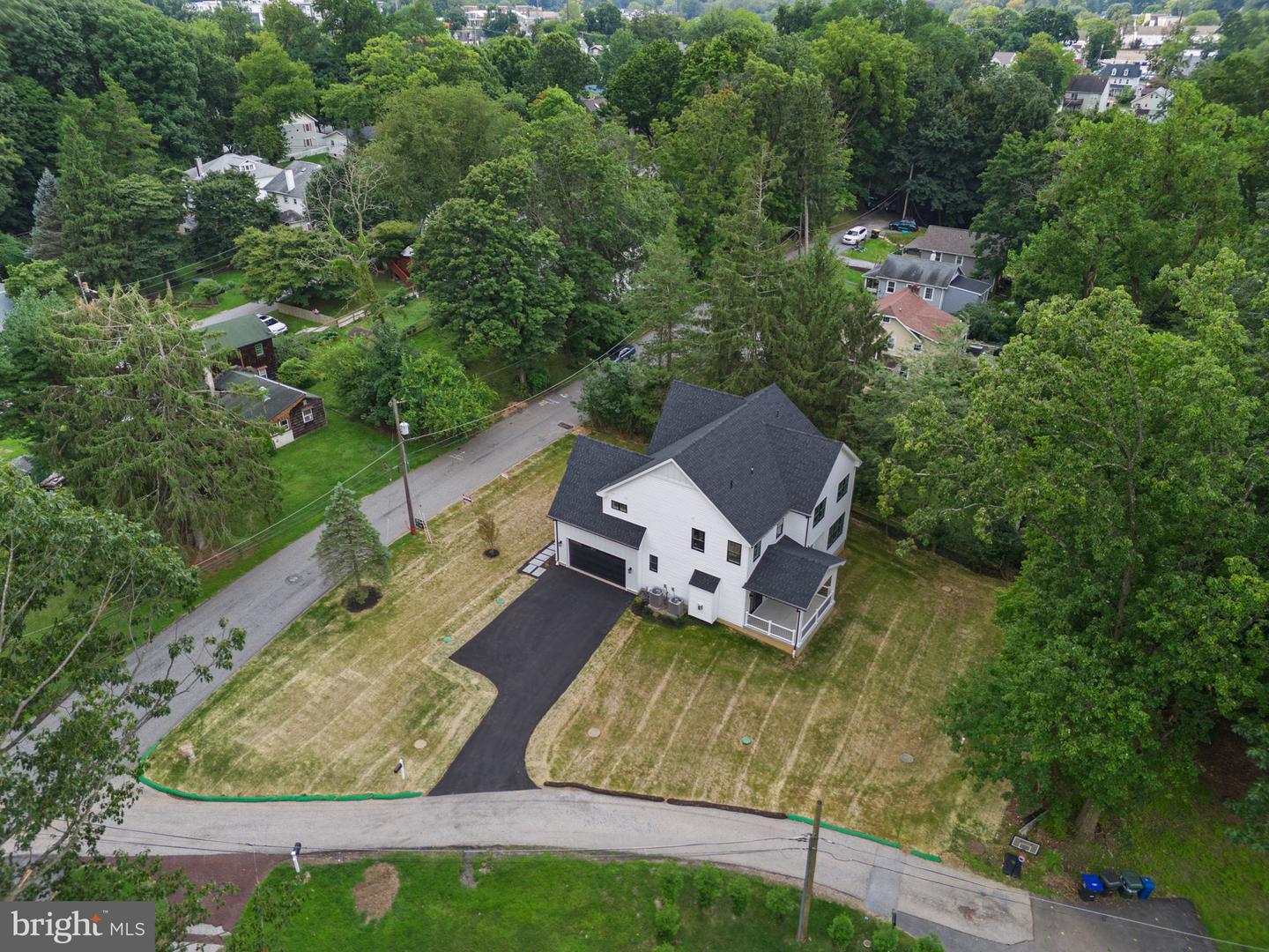 3 Whitworth Ave Property Photo 5