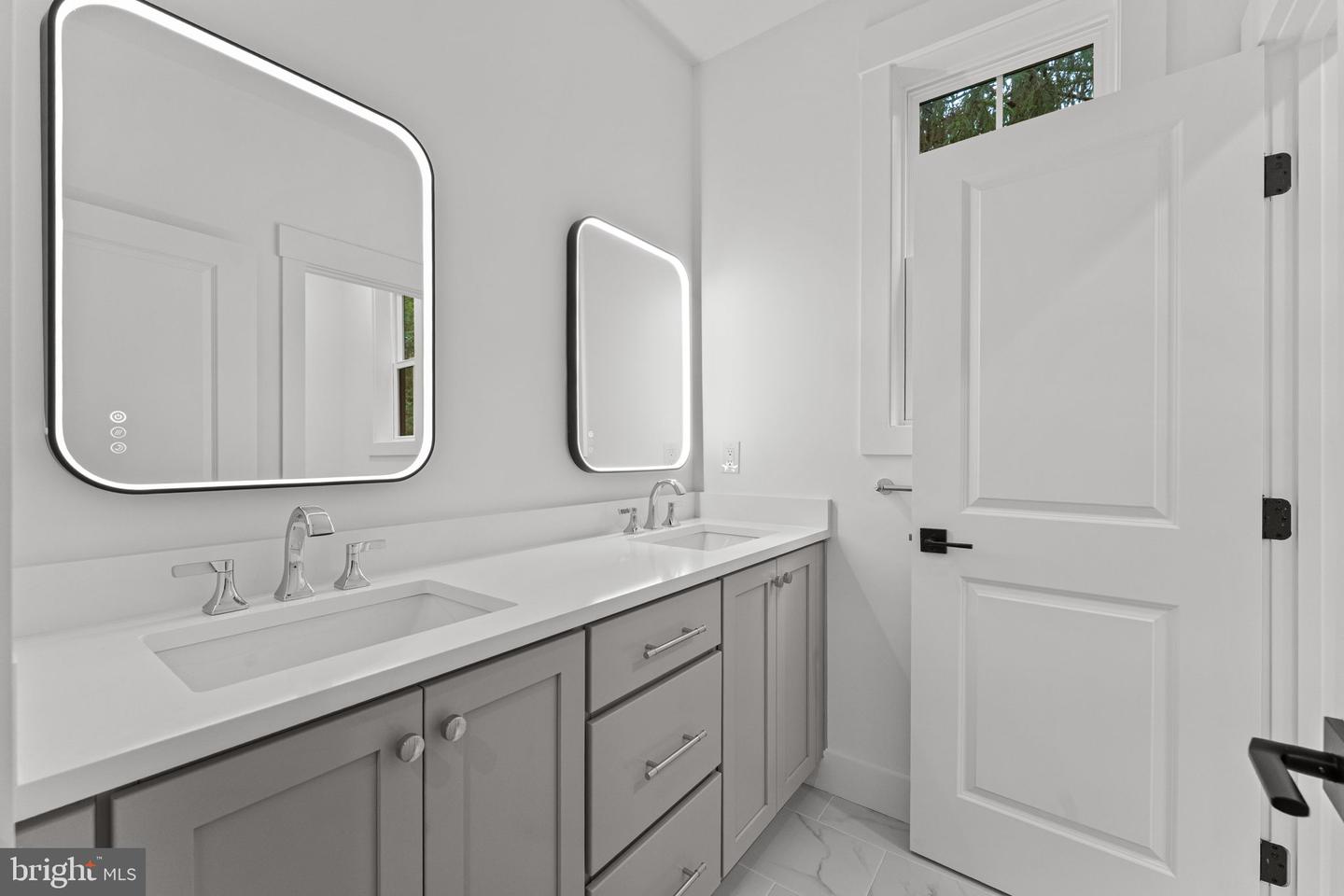3 Whitworth Ave Property Photo 31