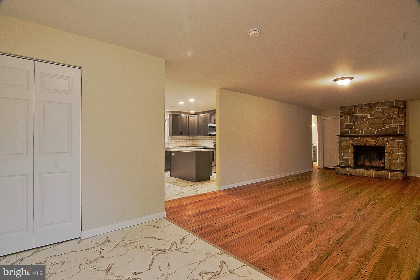 1490 Chestnut Hill Rd Property Photo 3