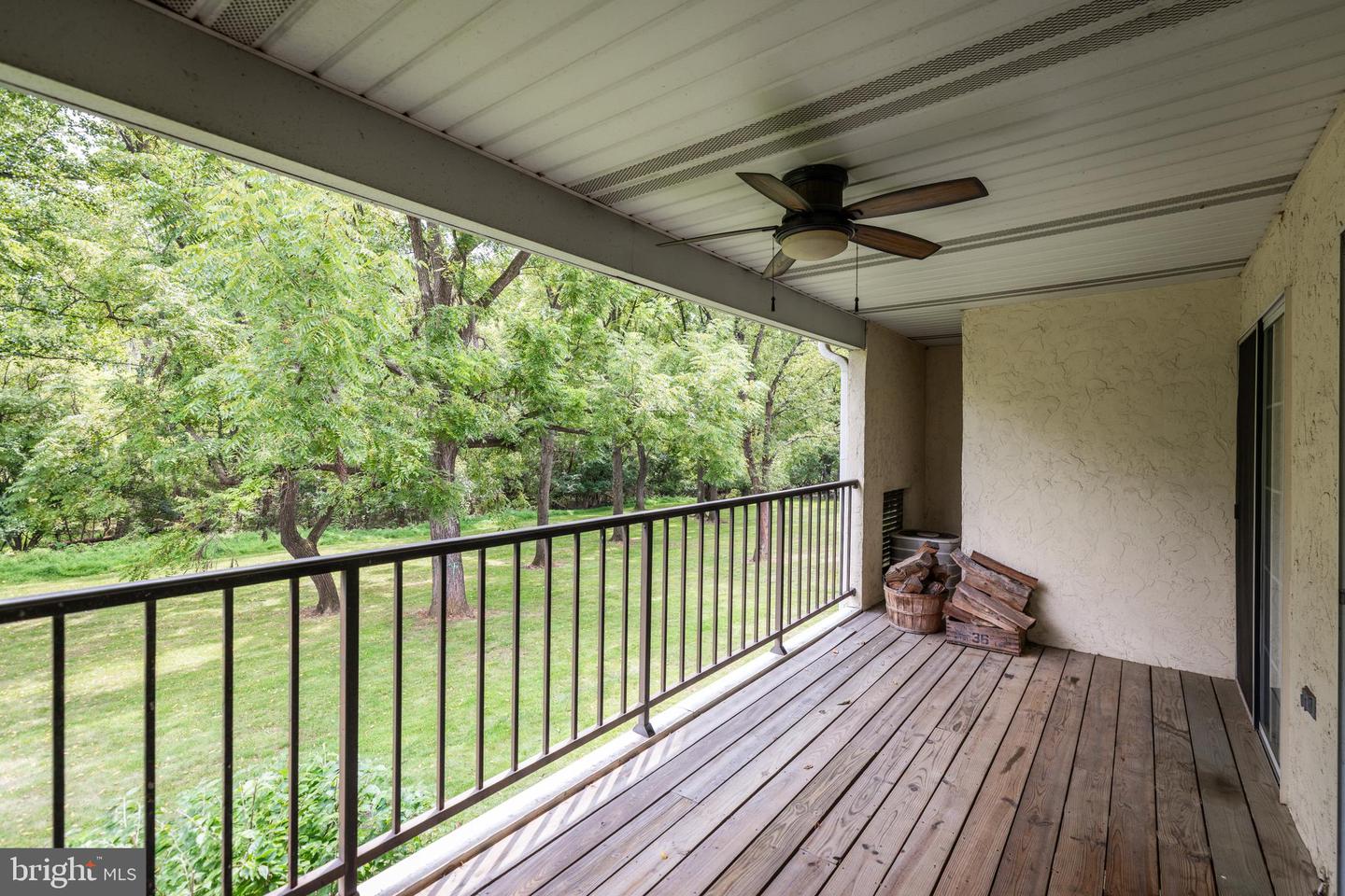 274 Valley Stream Ln Property Photo 21