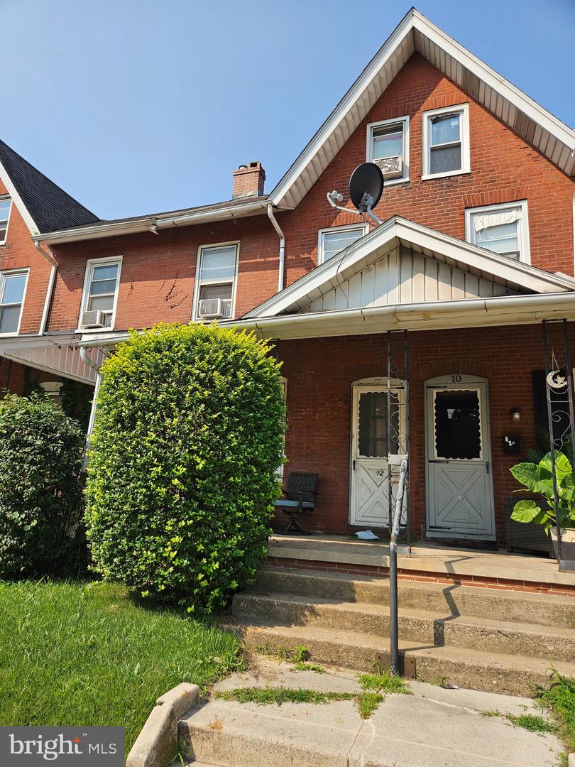 12 Strode Ave Property Photo 1