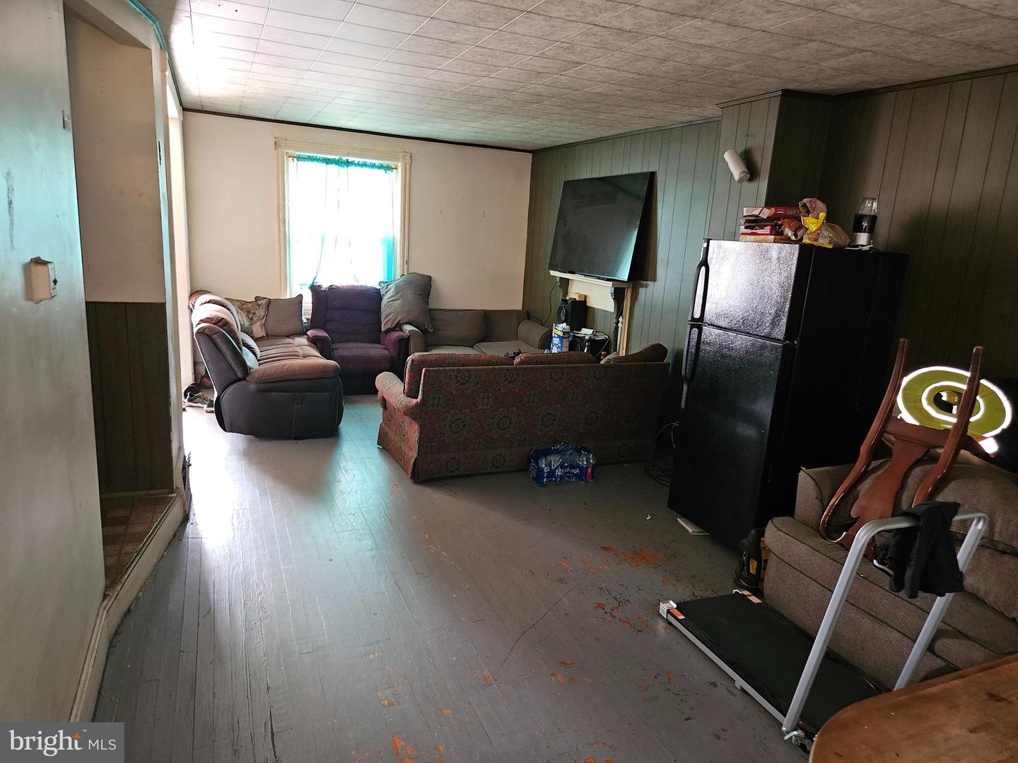 12 Strode Ave Property Photo 3