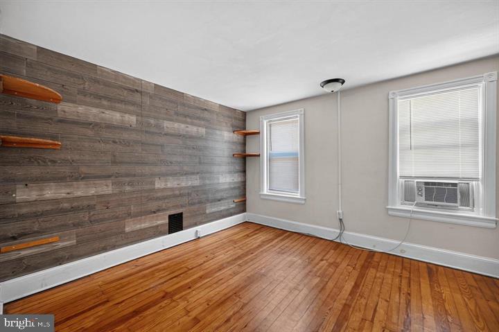 798 Madison St Property Photo 17