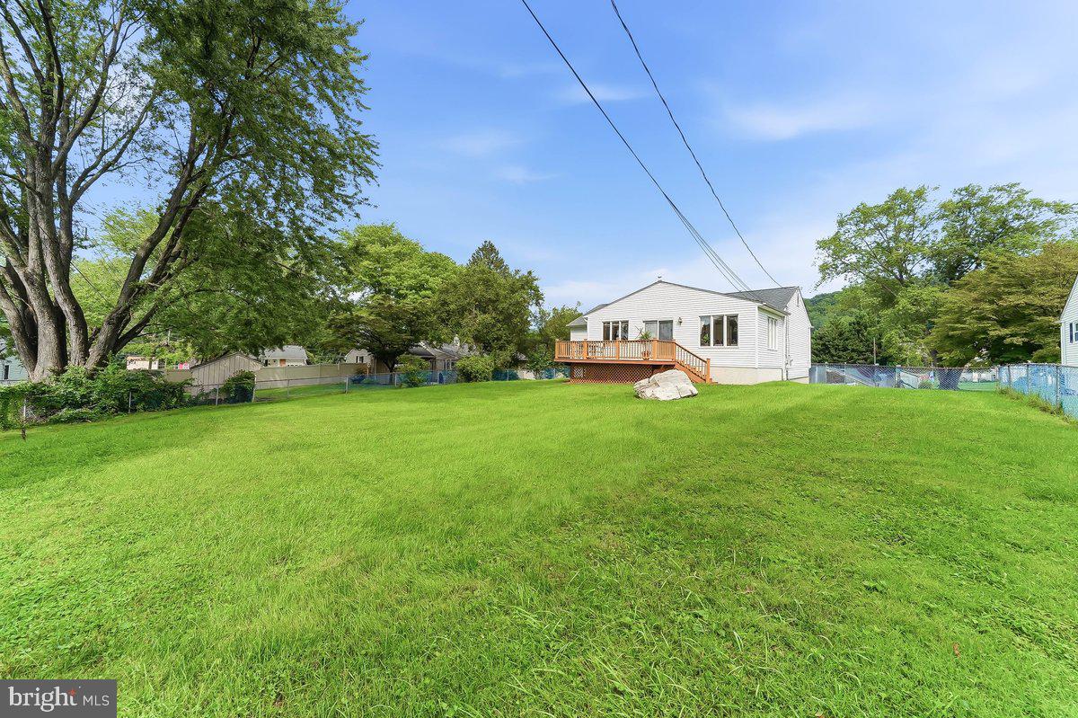 402 Farmhouse Rd Property Photo 37