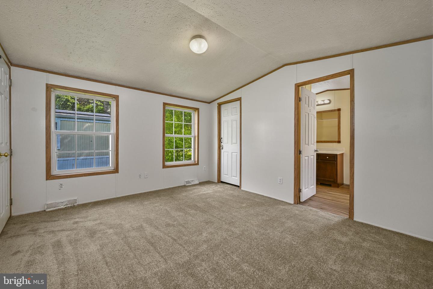 63 Erica Cir Property Photo 17