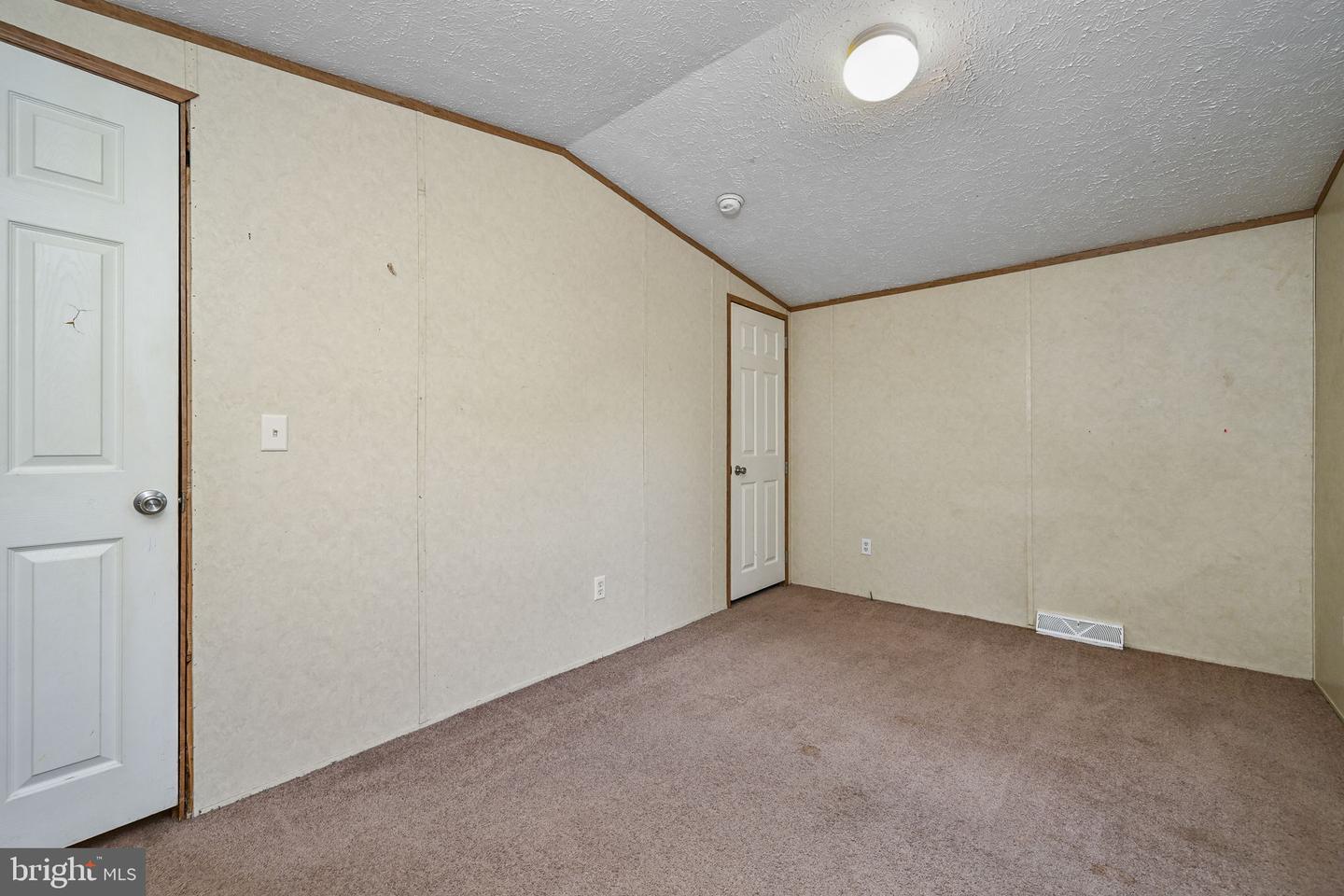 63 Erica Cir Property Photo 28