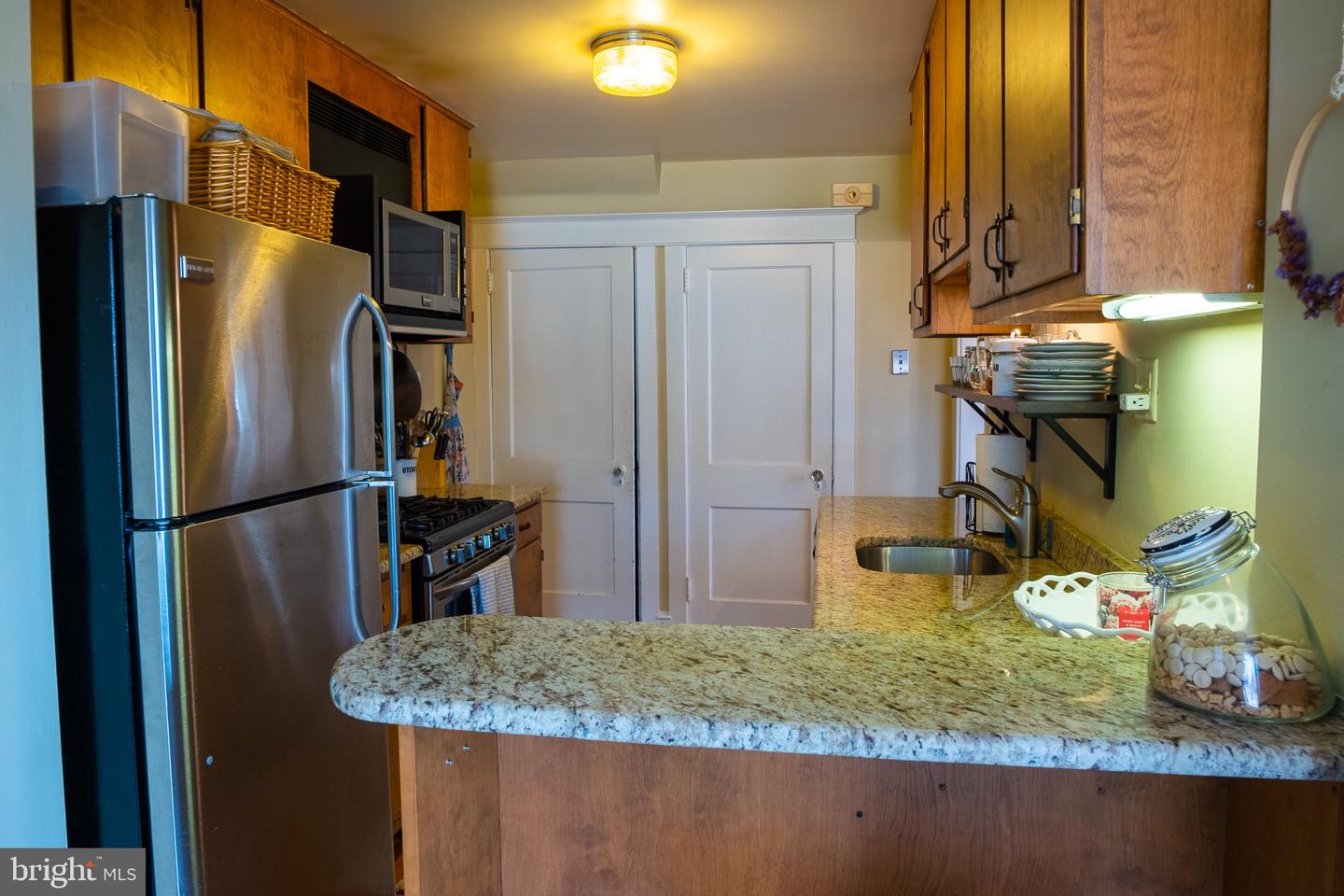409 Price St Property Photo 10
