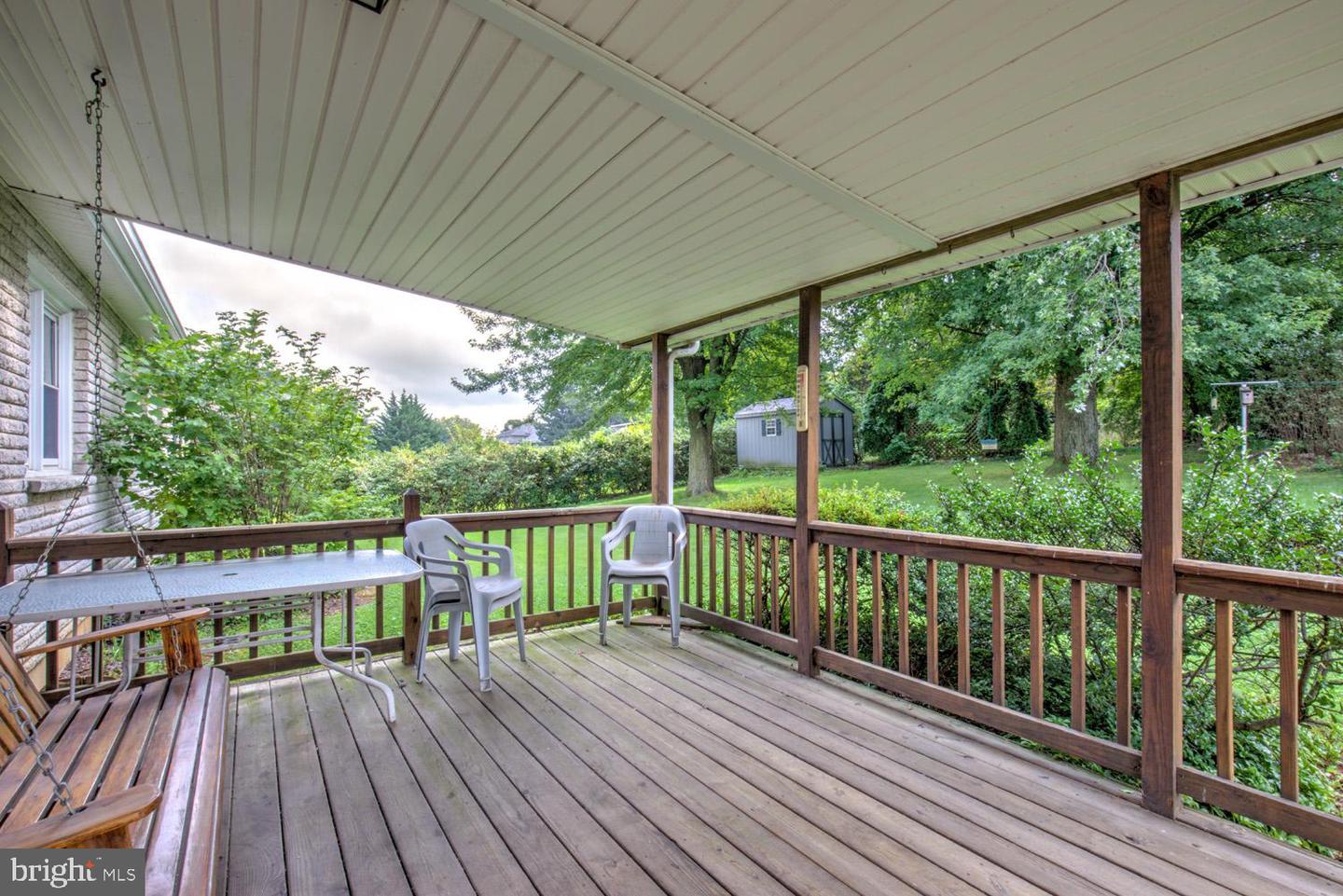 720 Meadow Dr Property Photo 6