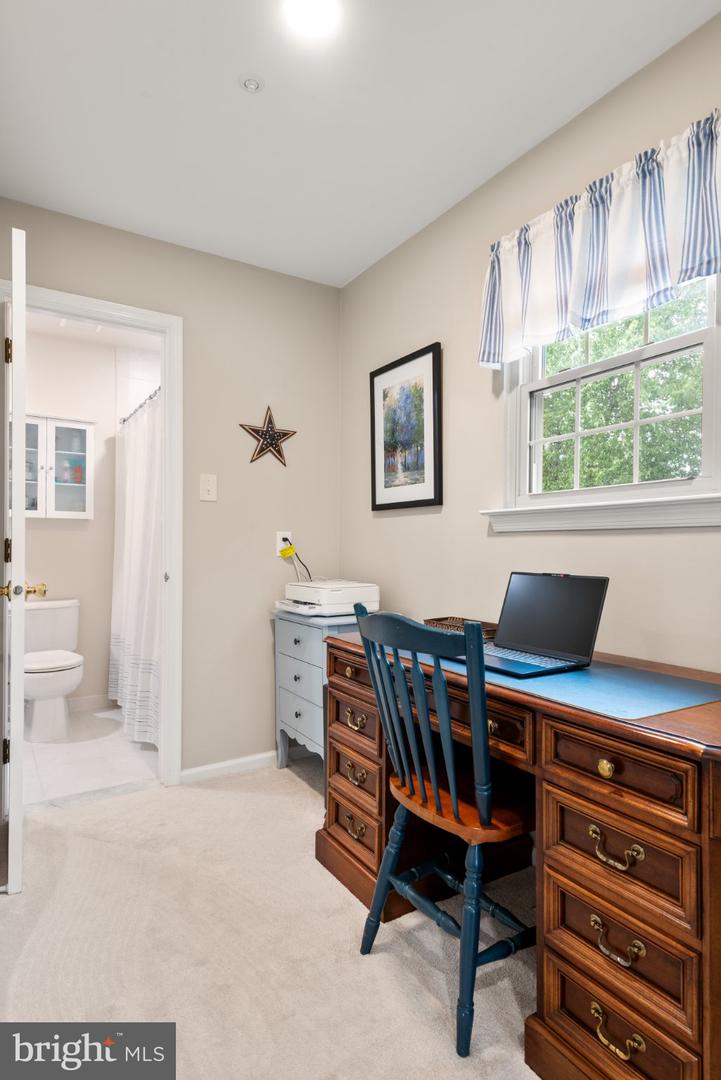 693 Metro Ct Property Photo 14