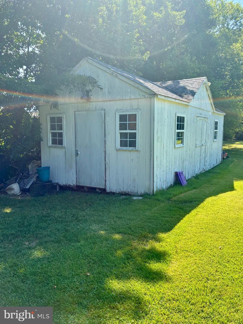 4040 Horseshoe Pike Property Photo 21