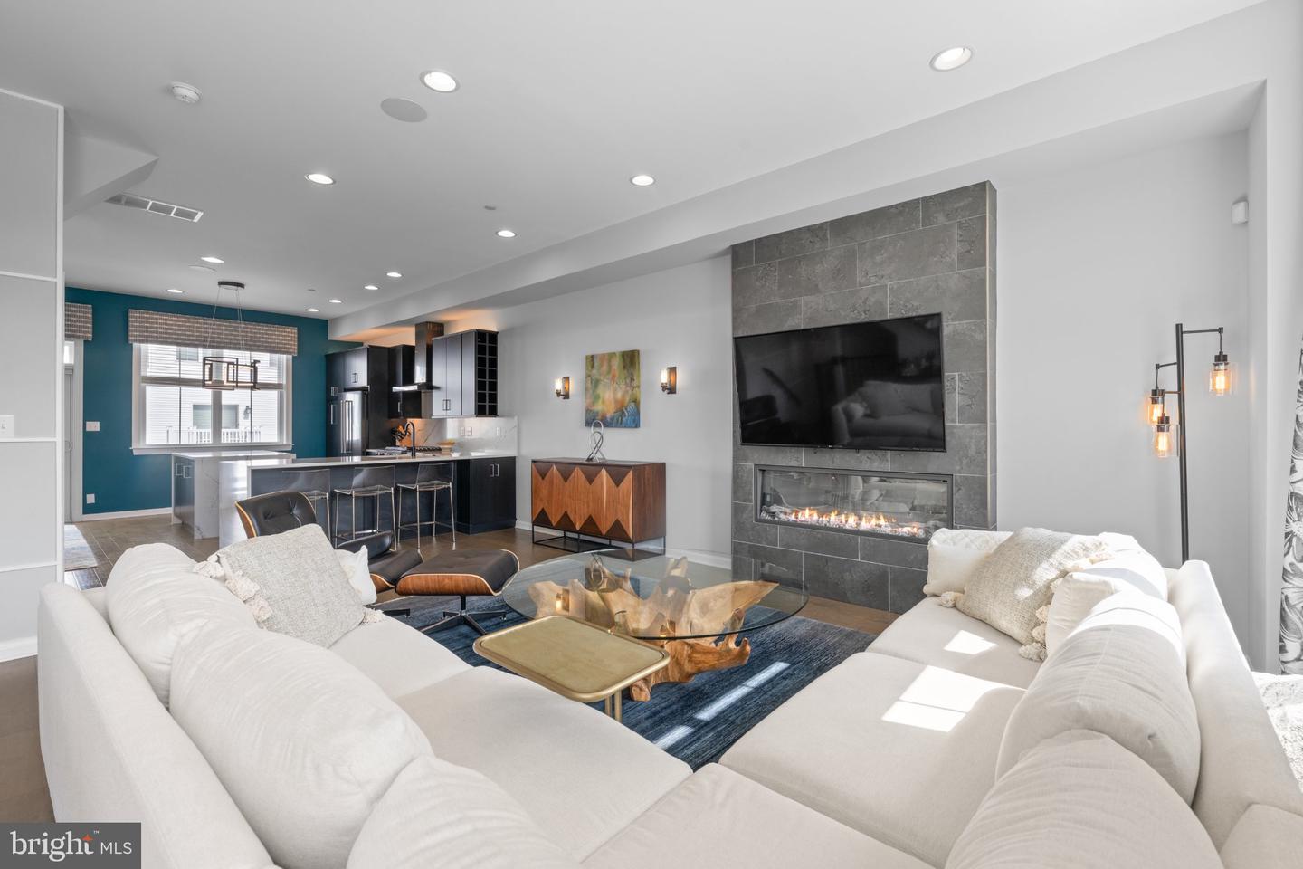 105 Smithworks Blvd #3 Property Photo 10