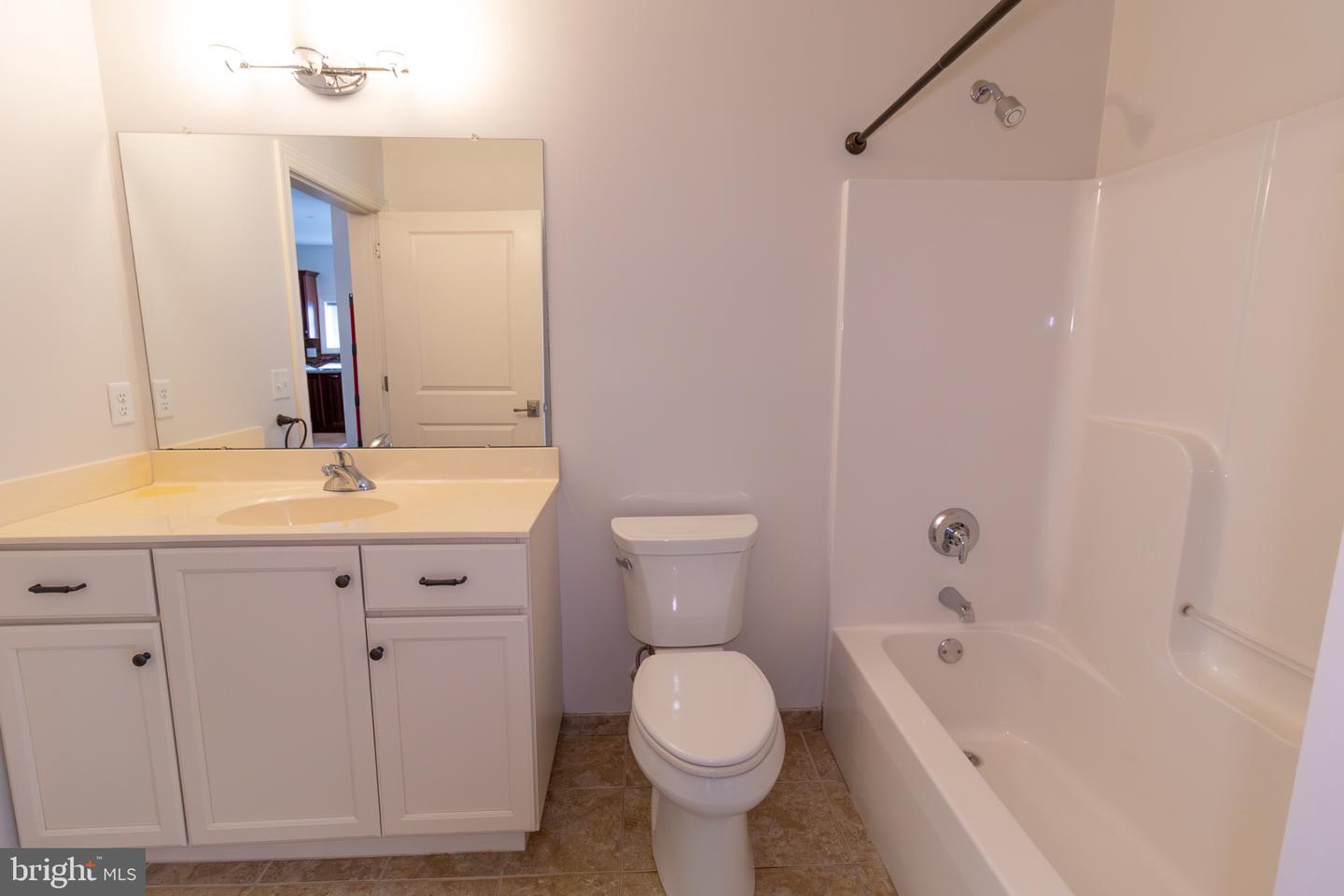 124 Gilpin Dr #a-205 Property Photo 21