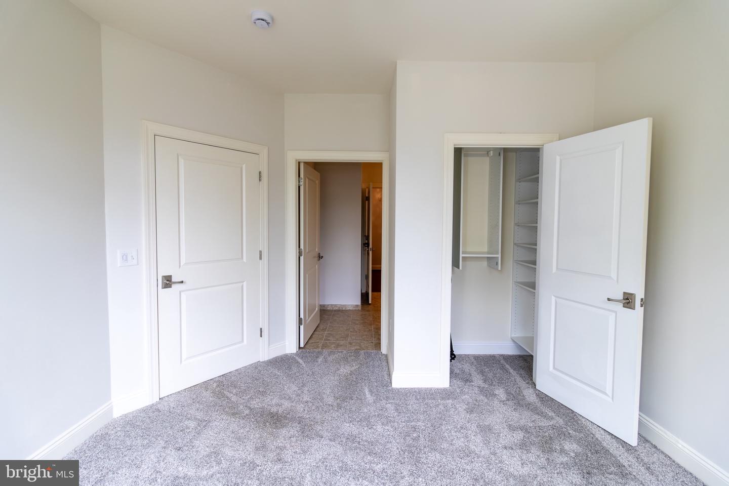 124 Gilpin Dr #a-205 Property Photo 24