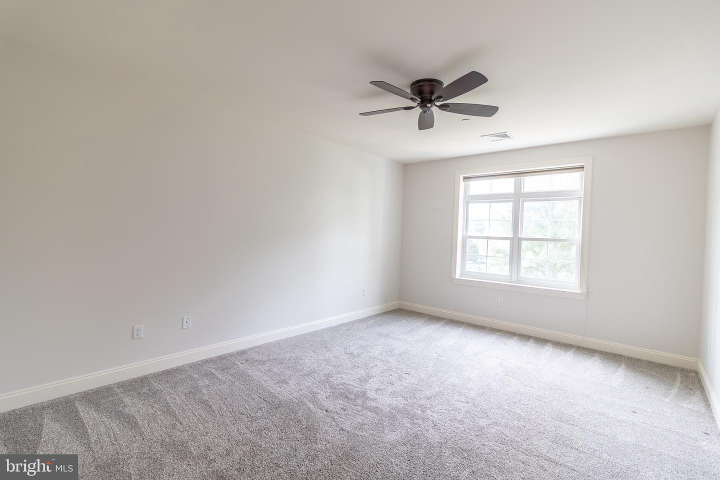 124 Gilpin Dr #a-205 Property Photo 28