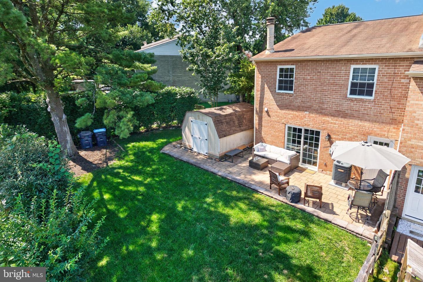 429 Carmarthen Ct Property Photo 9