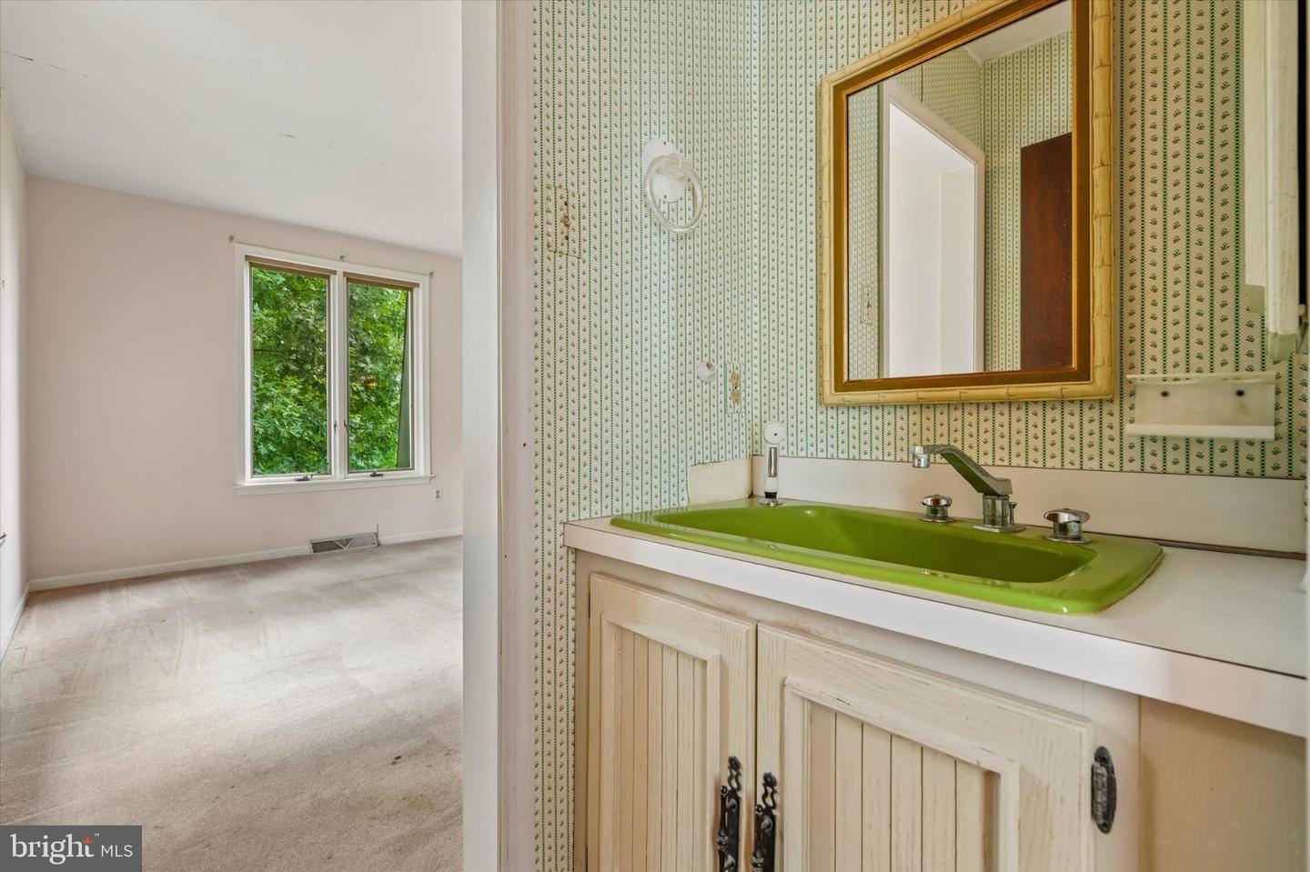 1132 Tinkerhill Ln Property Photo 11