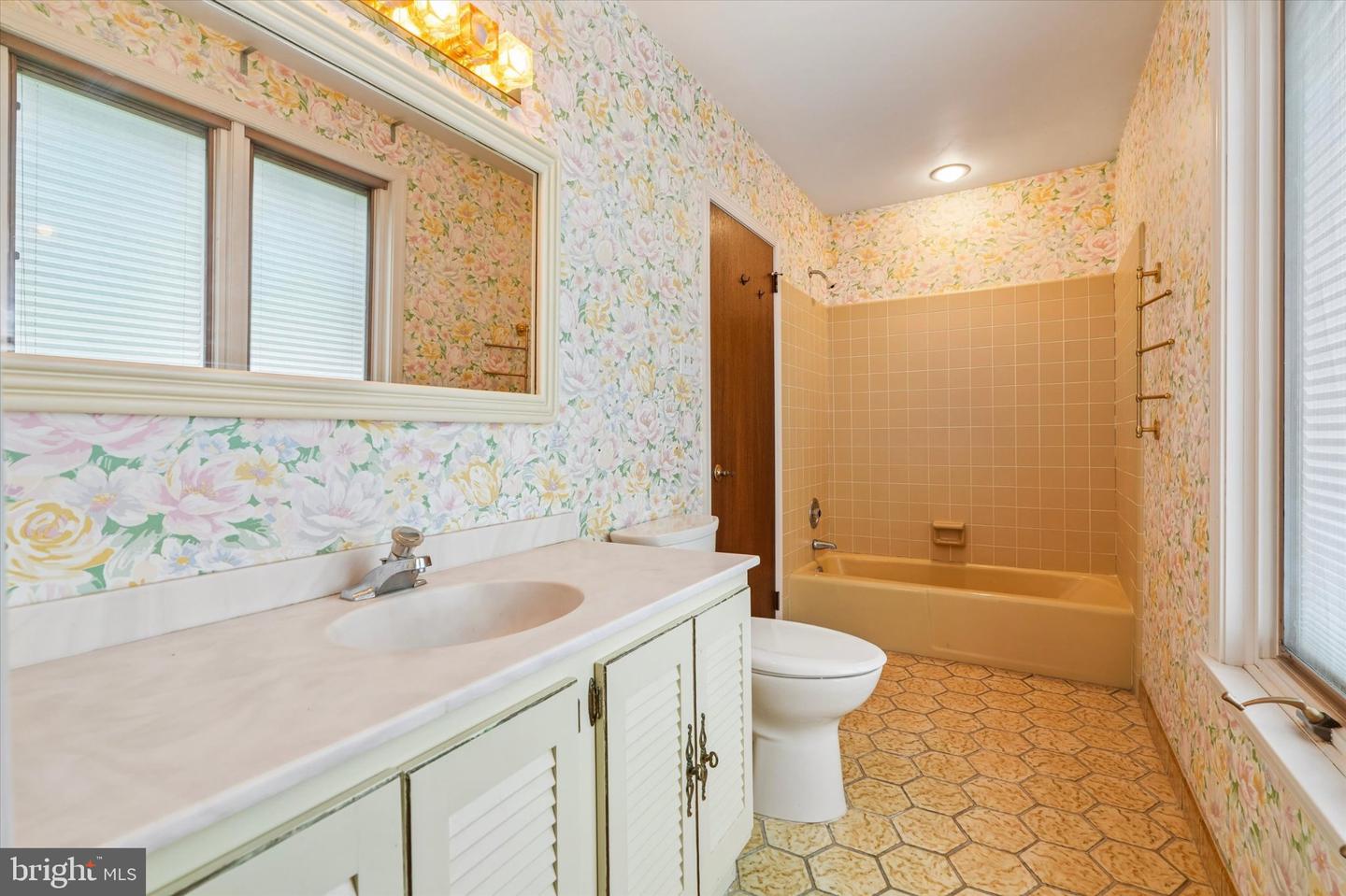 1132 Tinkerhill Ln Property Photo 12