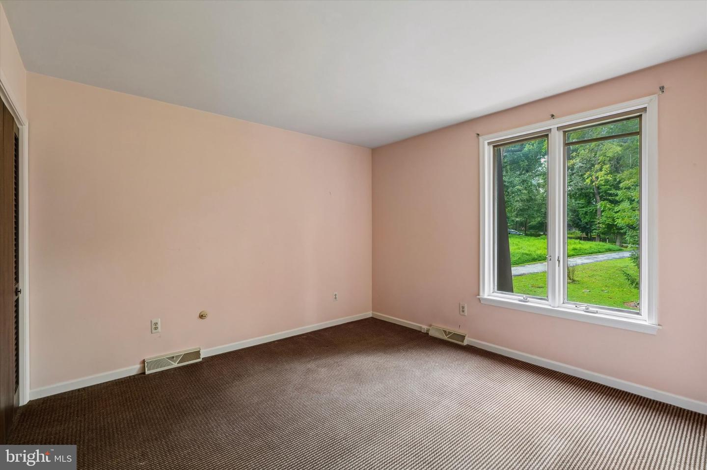 1132 Tinkerhill Ln Property Photo 13