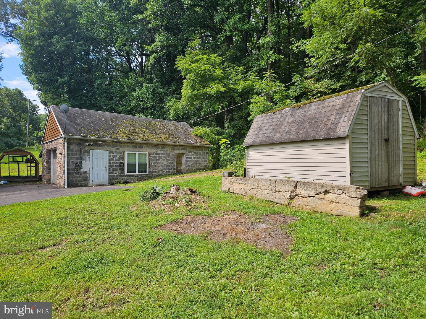 107 Bethesda Property Photo 7