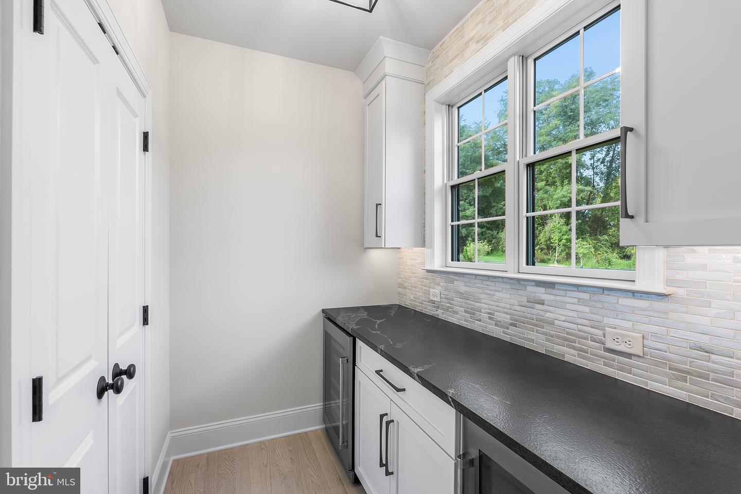 2 Barnwood Cir Property Photo 24