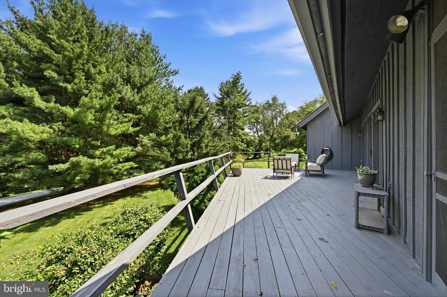 34 Southridge Dr Property Photo 6
