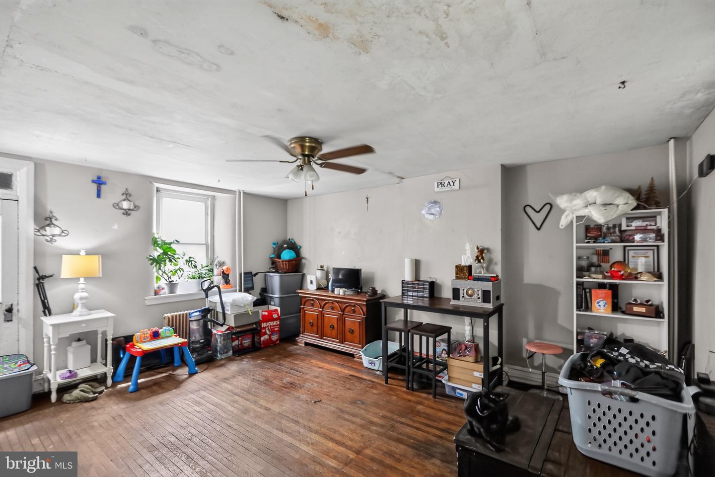 210-212 Heckle St Property Photo 6