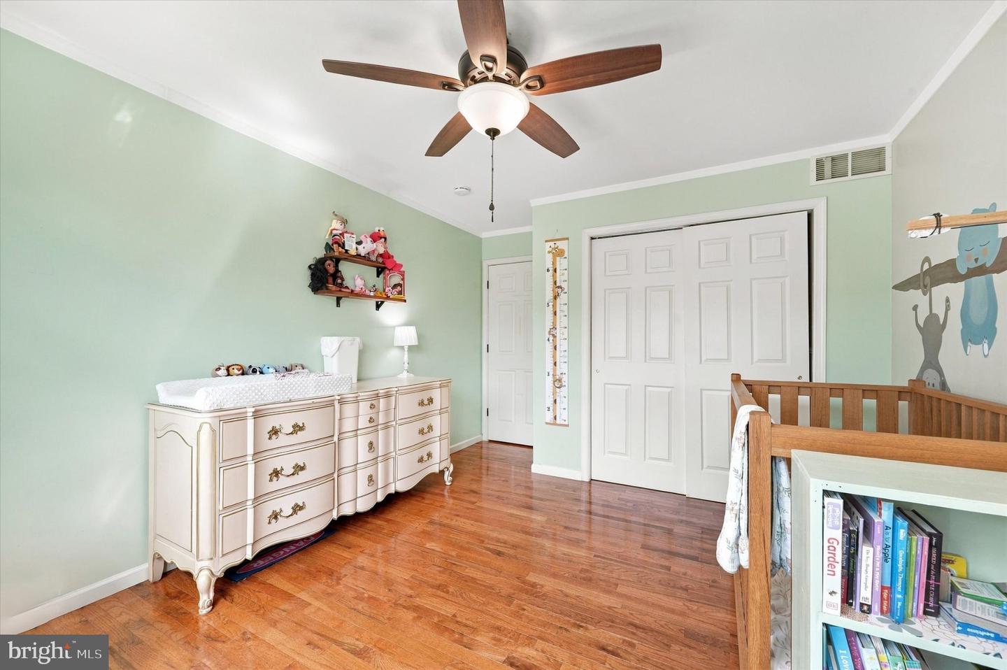 100 Jefferson Blvd Property Photo 24