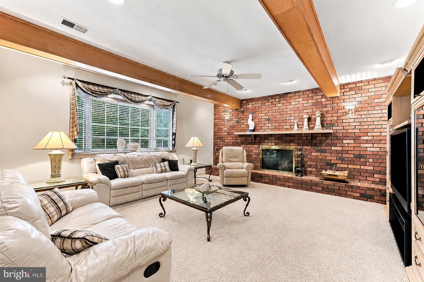 1434 Cooper Cir Property Photo 4