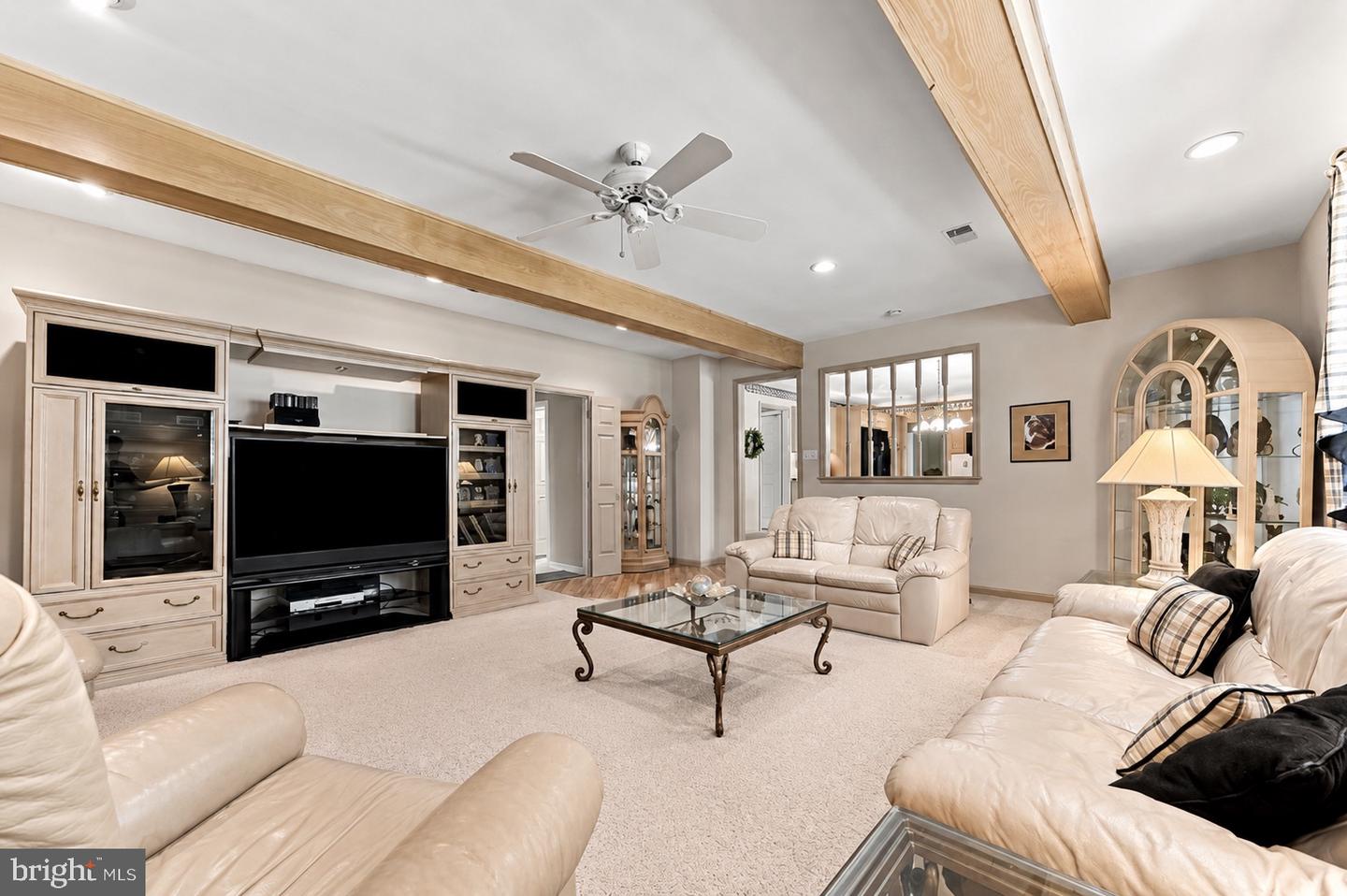 1434 Cooper Cir Property Photo 5