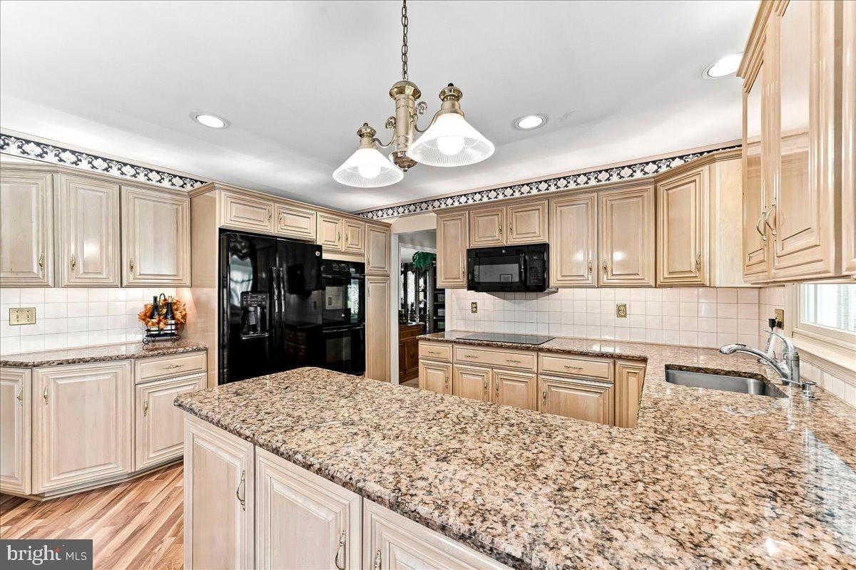 1434 Cooper Cir Property Photo 13