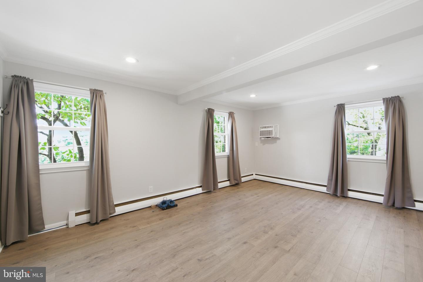 207 Walnut Hill Rd #b #2 Property Photo 2