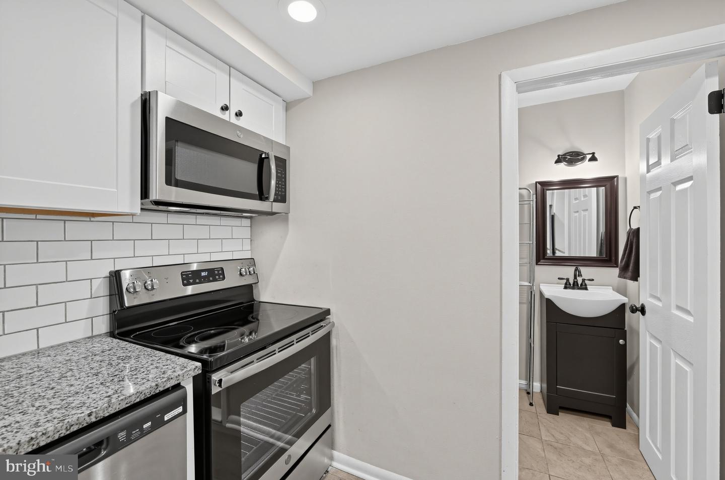 207 Walnut Hill Rd #b #2 Property Photo 10