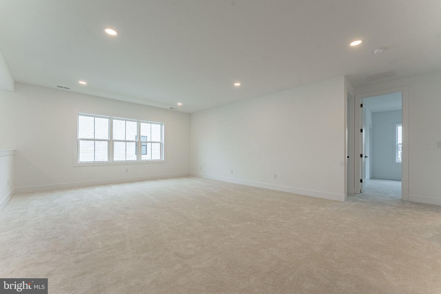 544 Anfield Rd Property Photo 28