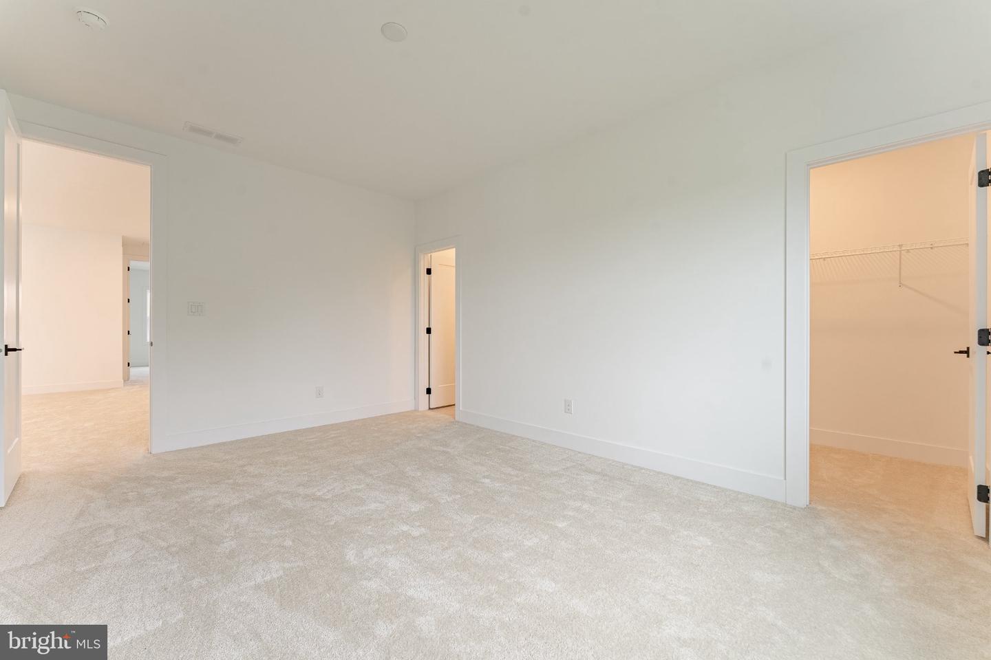 544 Anfield Rd Property Photo 34