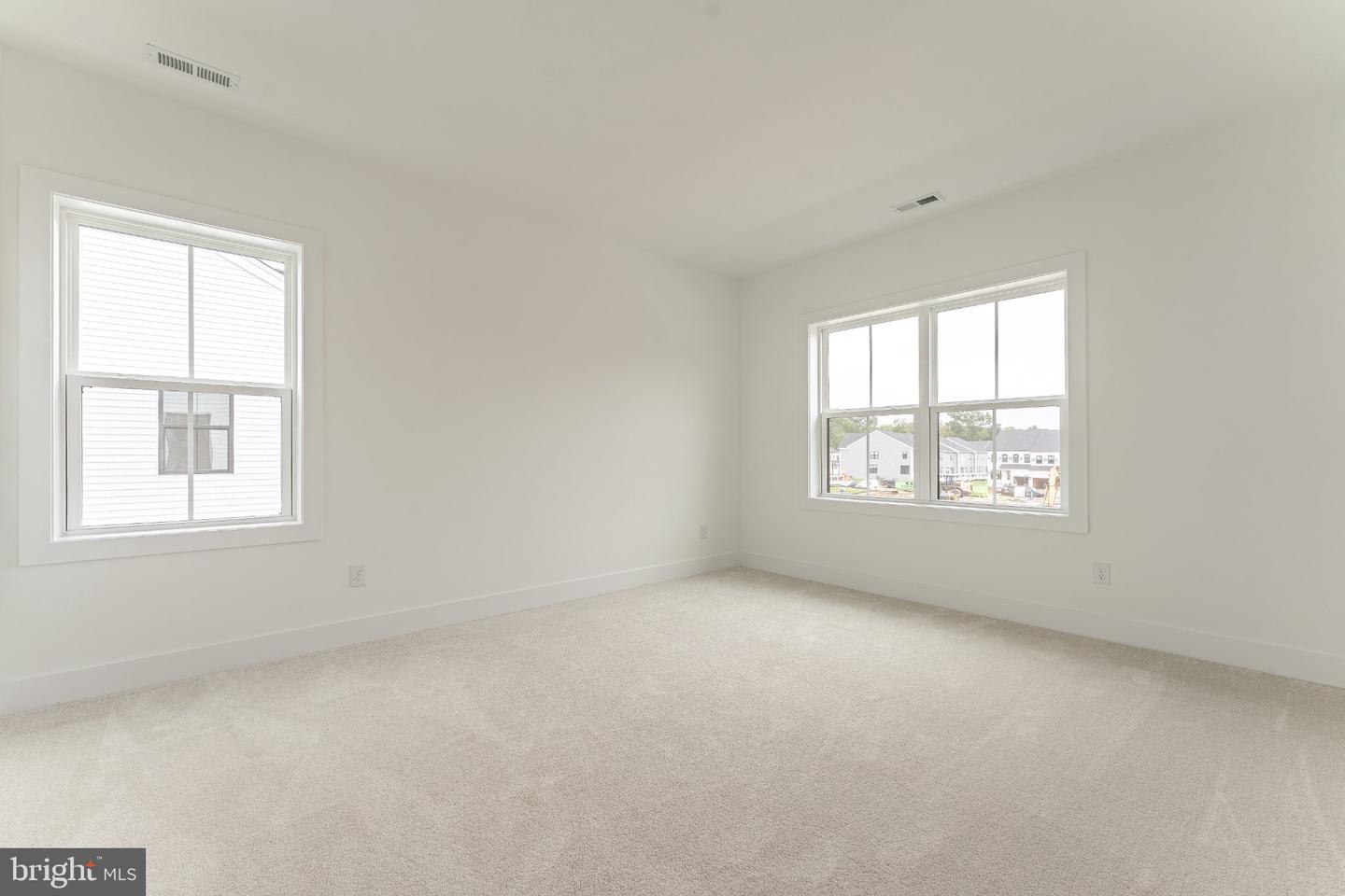 544 Anfield Rd Property Photo 37