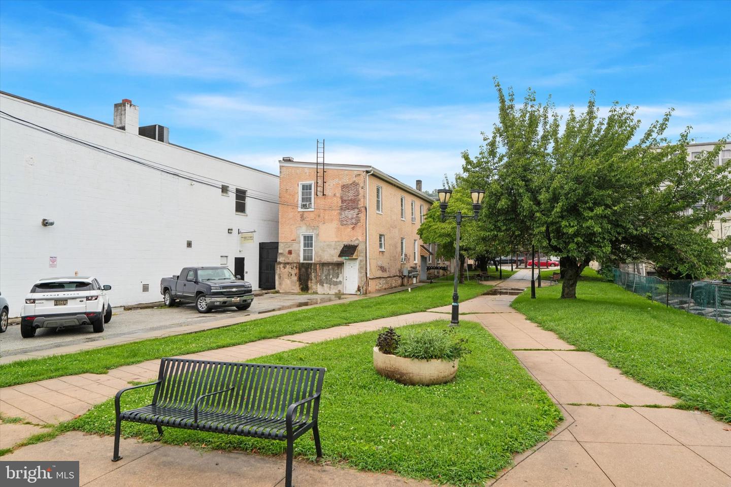 208 E Lincoln Hwy #2 Property Photo 18