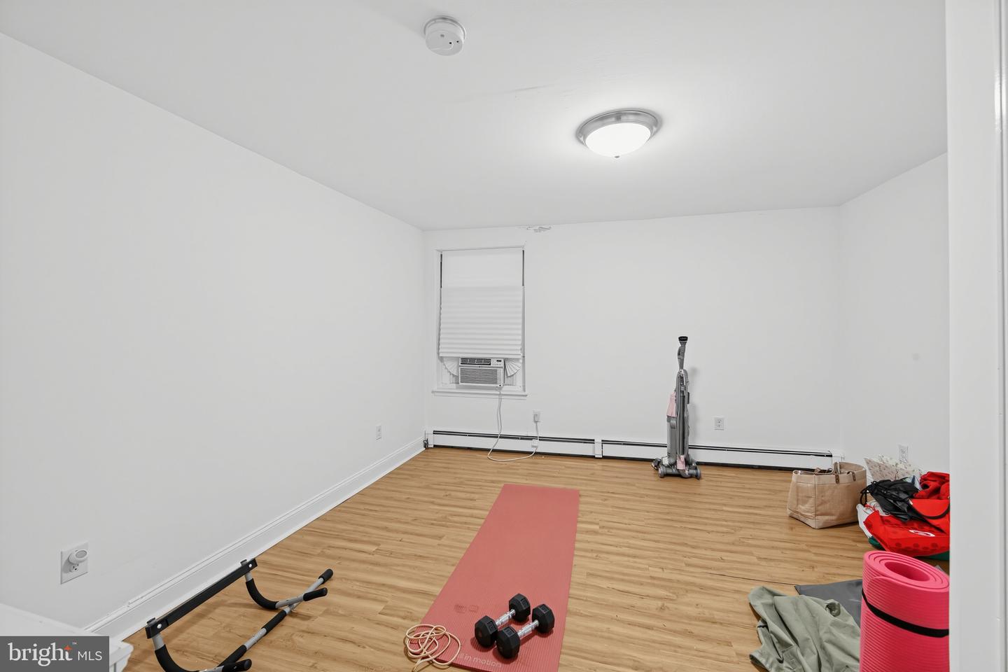 111 W State St Property Photo 33