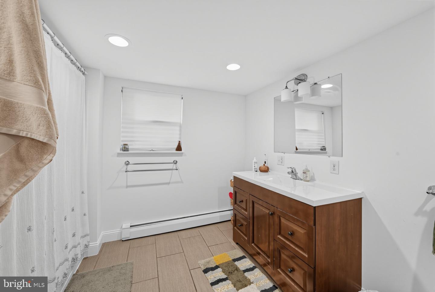 111 W State St Property Photo 34