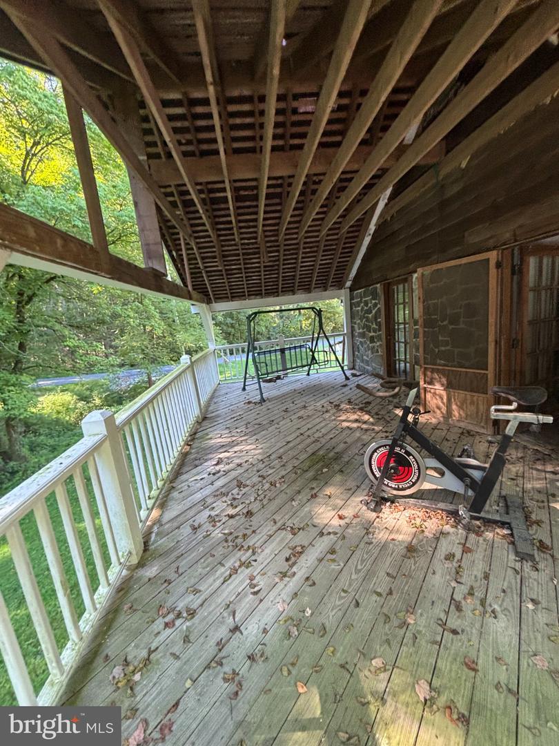 301 Corrine Rd Property Photo 17