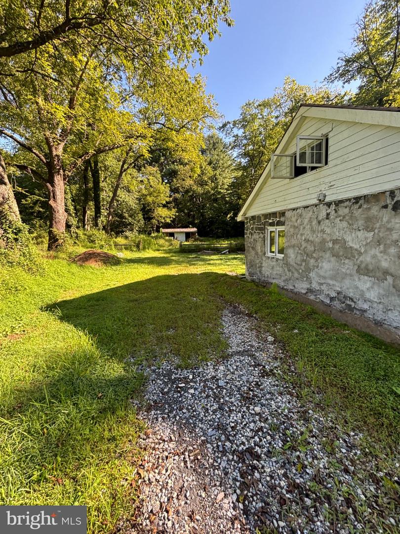 301 Corrine Rd Property Photo 23