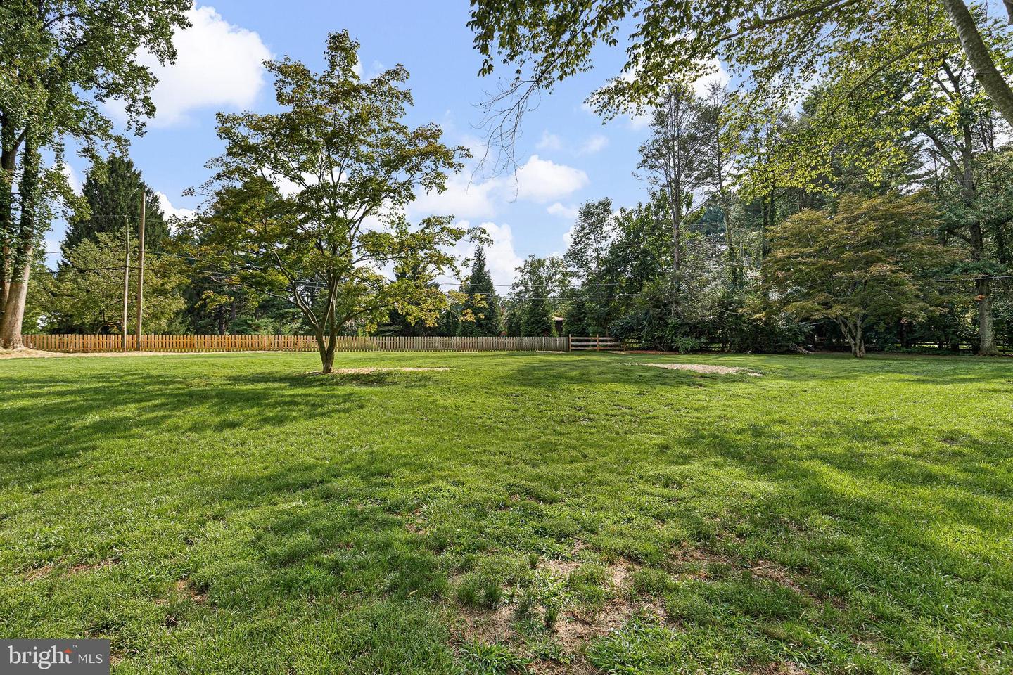940 Sills Mill Rd Property Photo 3