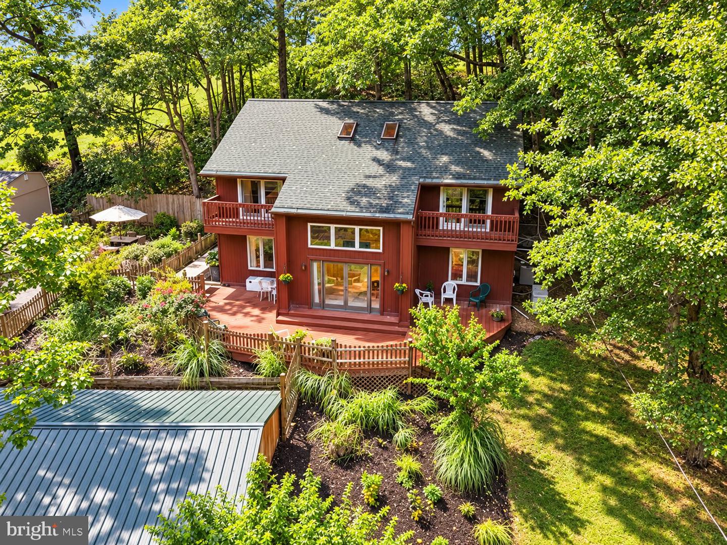 79 E HIGHLAND RD Property Photo 1