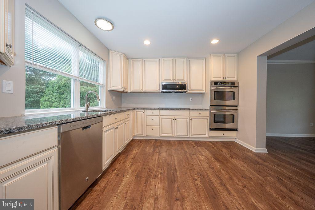 335 Trotters Way Property Photo 5