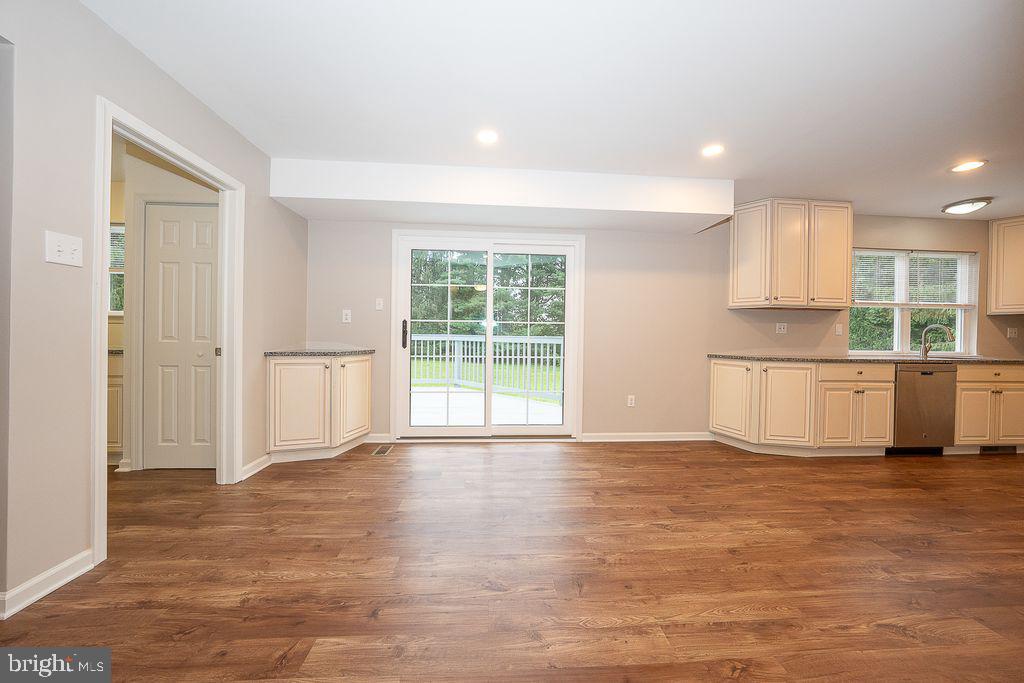 335 Trotters Way Property Photo 9